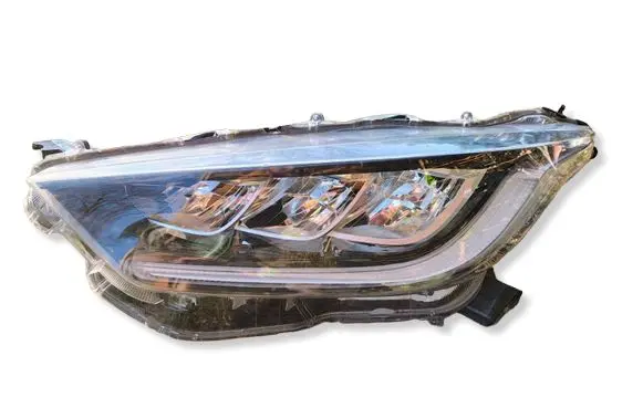 Toyota Yaris XP210 Headlight/headlamp EUK08