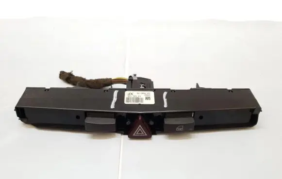 Opel Astra H Hazard light switch 13100105
