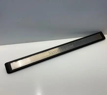 Mercedes-Benz E W211 Side skirt front trim A2116801435 2116801435