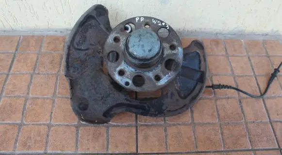 Opel Meriva A Front wheel hub spindle knuckle XXX