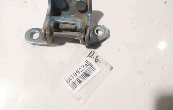 Honda FR-V Rear door lower hinge