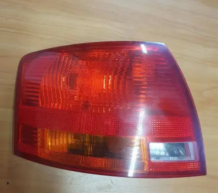 Audi A4 S4 B7 8E 8H Rear/tail lights 8E9945095E 484001 ULO748001