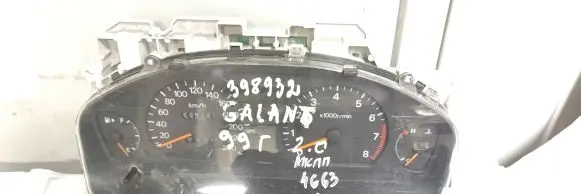 Mitsubishi Galant Speedometer (instrument cluster) MR381822