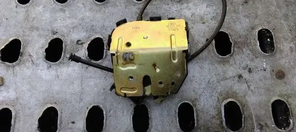 Ford Focus Tailgate/trunk/boot lock/catch/latch
