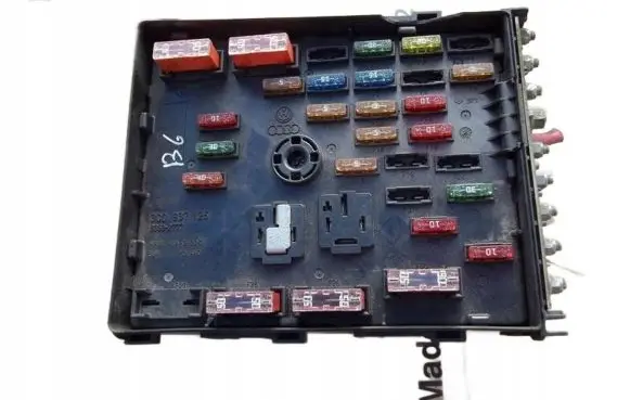 Volkswagen PASSAT B6 Fuse module 3C0937125
