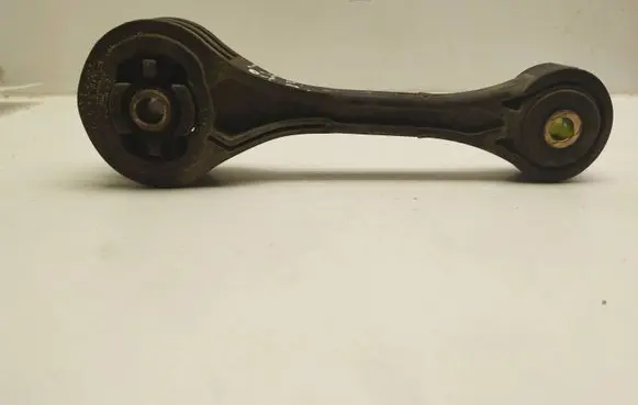 Subaru Forester SG Engine mount bracket 1f6c0402