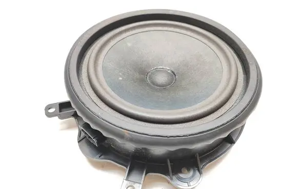 Audi A3 S3 A3 Sportback 8P Front door speaker 8P0035411C 7606500480