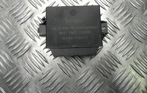 Alfa Romeo Giulietta Parking PDC control unit/module 50511623 G2345