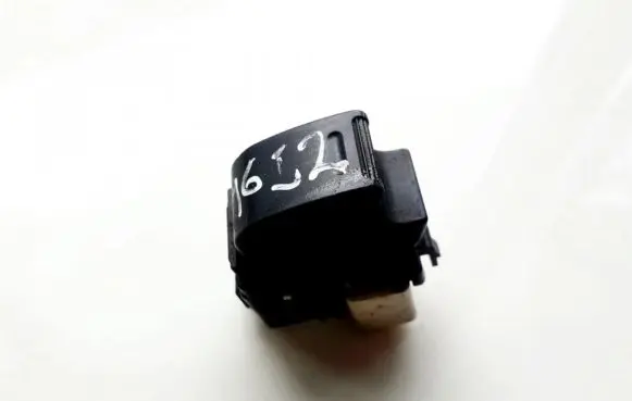 Toyota Prius (XW20) Electric window control switch