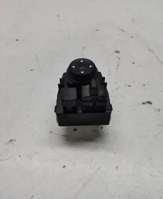 Hyundai i20 (BC3 BI3) Wing mirror switch 93530BV000 0000116 XA01