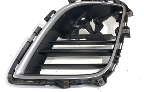 Mazda CX-7 Front bumper lower grill
