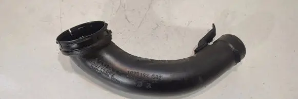 Volvo V70 Turbo air intake inlet pipe/hose 30774692
