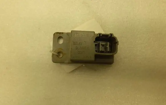 Subaru Legacy Window wiper relay 88018FE010