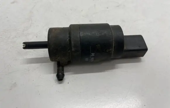 Mercedes-Benz C W204 Windscreen/windshield washer pump