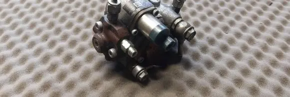 Mazda 3 III Fuel injection high pressure pump SH0113800D 2940001663 10R37358