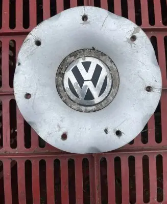 Volkswagen Touareg I Original wheel cap 7L6601149G