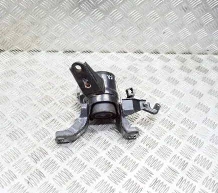 Toyota Prius (XW30) Engine mount bracket