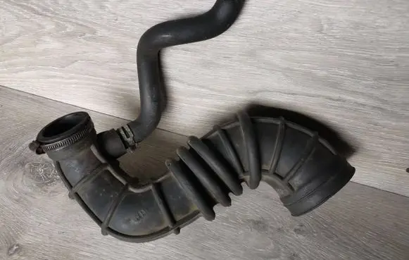 Ford Mondeo MK II Air intake hose/pipe 97BB9C623AC