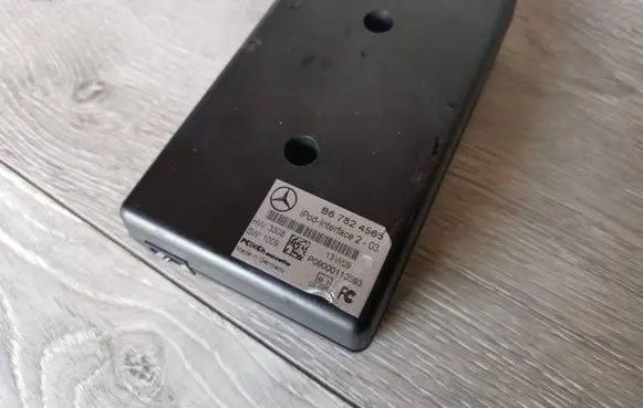 Mercedes-Benz R W251 Phone control unit/module B67824565 P09000113593 13W09
