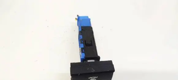 Hyundai Santa Fe Windscreen/window heater switch 202002962