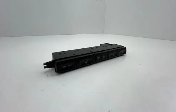 Jaguar XK8 - XKR Hazard light switch 95609005