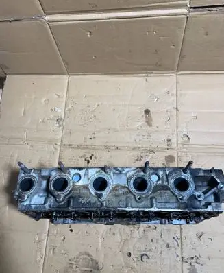 Peugeot 508 RXH Engine head 9684504780