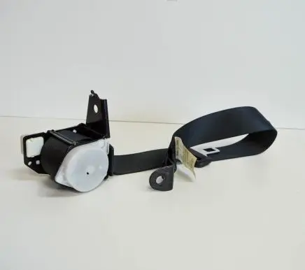 Mazda 3 II Rear seatbelt C7021G0634