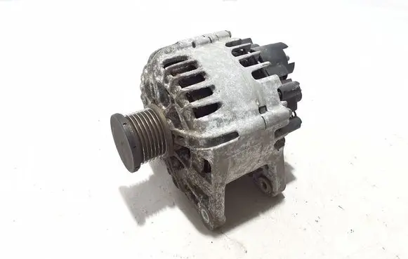Renault Megane III Generator/alternator 231007033R