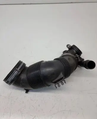 Seat Leon (5F) Turbo air intake inlet pipe/hose 5Q0129654