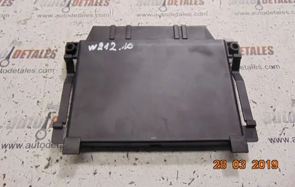 Mercedes-Benz E W212 Gearbox control unit/module A0015452716