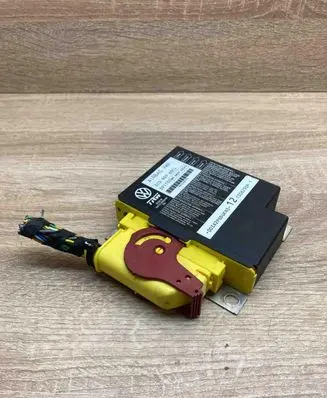 Volkswagen PASSAT B6 Airbag control unit/module 3C0909605J 391130