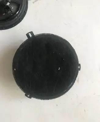 Jeep Cherokee Rear door speaker