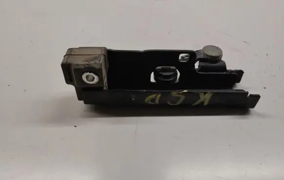 Citroen Berlingo Sliding door middle roller runner 9816965880G