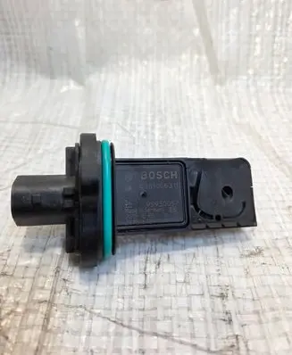 Opel Mokka Mass air flow meter 95930057