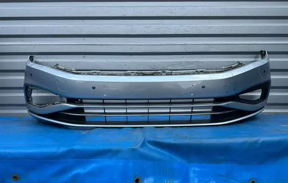 Volkswagen PASSAT B8 Front bumper 3G0807221E