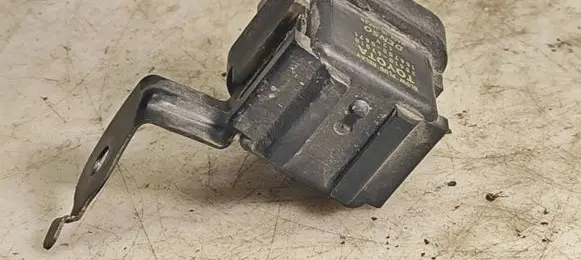 Lexus IS 220D-250-350 Glow plug pre-heat relay 2861067010 1567000671