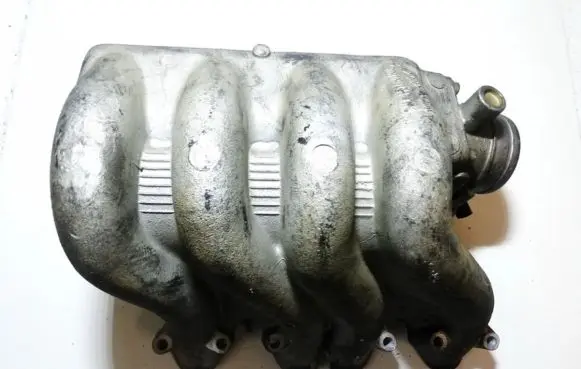 Volkswagen Polo III 6N 6N2 6NF Intake manifold 028129713h