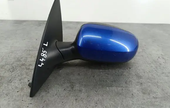 Opel Corsa C Front door electric wing mirror 