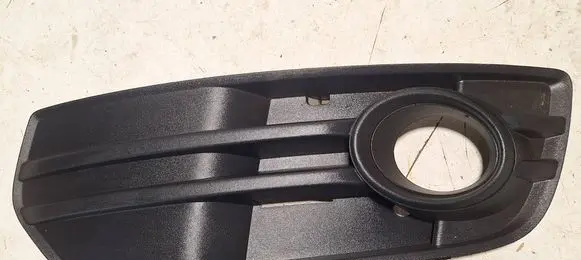 Front bumper lower grill