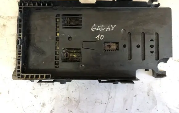 Ford Galaxy Battery tray 