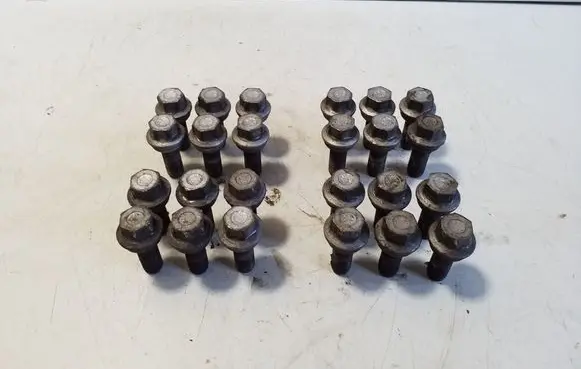 Volkswagen Crafter Nuts/bolts 