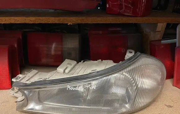 Ford Mondeo MK II Headlight/headlamp 1305235322