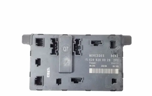 Mercedes-Benz Vito Viano W639 Door control unit/module A6398200026