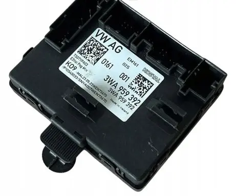 Volkswagen Caddy Door control unit/module 3WA959392