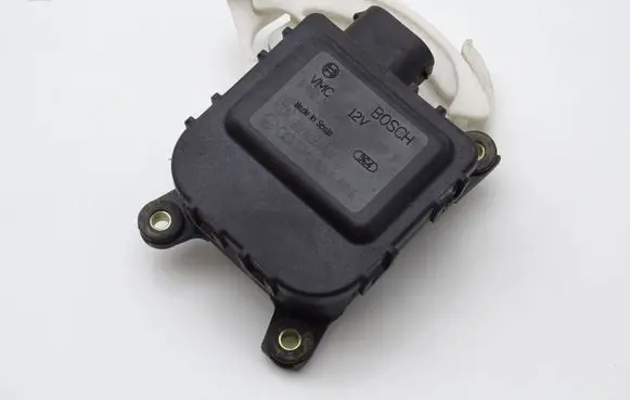 Audi A4 S4 B5 8D Air flap motor/actuator 8D1820511E 0132801148