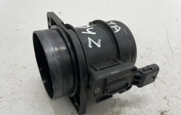 Skoda Octavia Mk3 (5E) Mass air flow meter 04L906461B