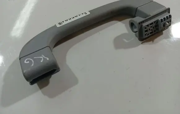 Rear interior roof grab handle