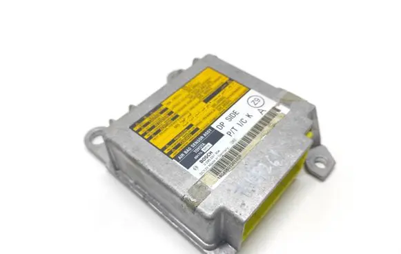 Lexus IS 220D-250-350 Airbag control unit/module 0285001904 8917053110