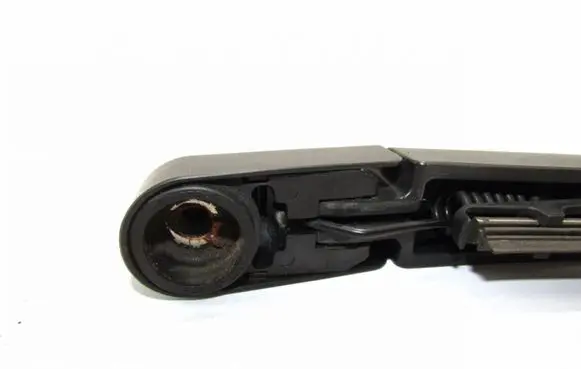 Hyundai Tucson TL Rear wiper blade arm