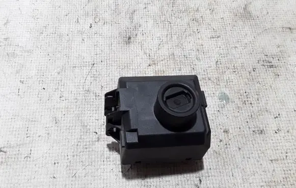 Mercedes-Benz CLA C117 X117 W117 Ignition lock A2469051402